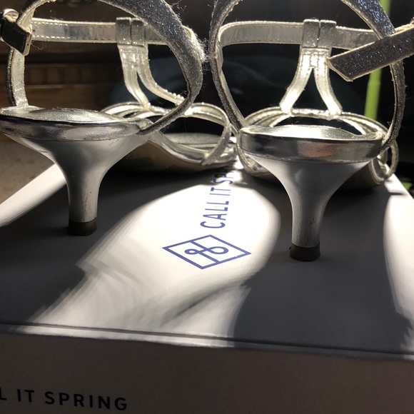 1 inch silver sparkled dress heels - Picture 3 of 4